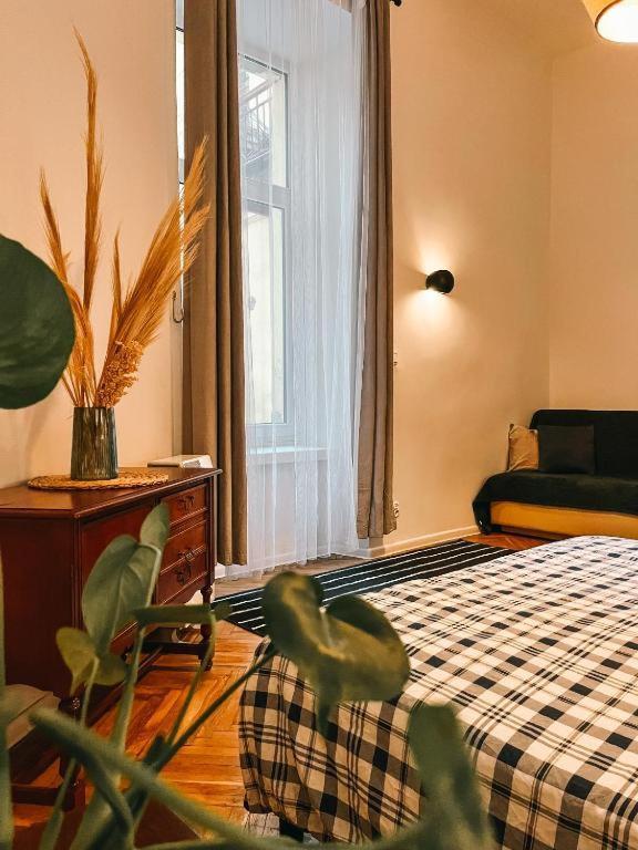 Karmelicka Apartment *